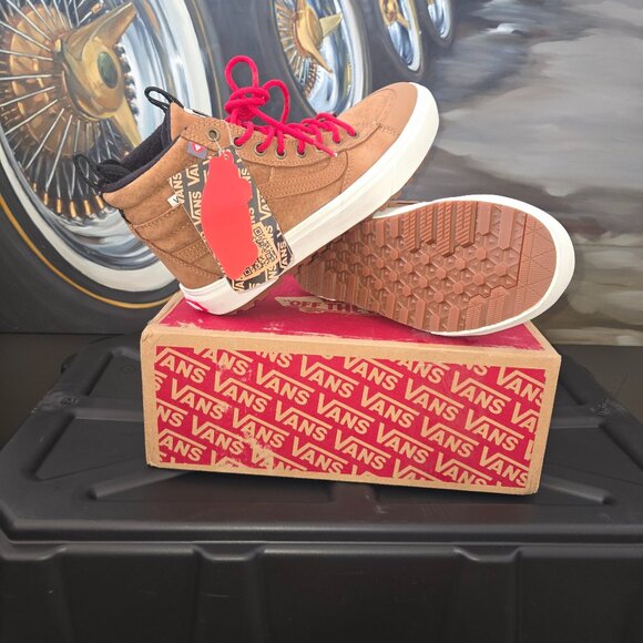 VANS- Sk8-Hi Mte-2 Hightop/boot COLOR-CHIPMUNK/MARSHMELLO SIZE-MENS 6/WOMEN 7.5 - Picture 1 of 8
